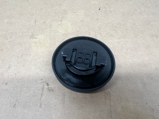 Audi A1 8X 1.0 TSI cup tanks oil 04E103485