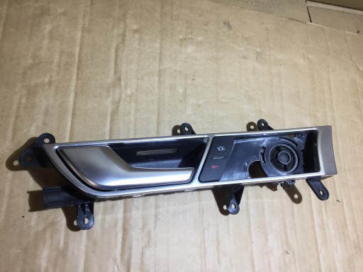 AUDI A6 C6 kvaka unutarnja lijeva prednji dio 4F0837019C