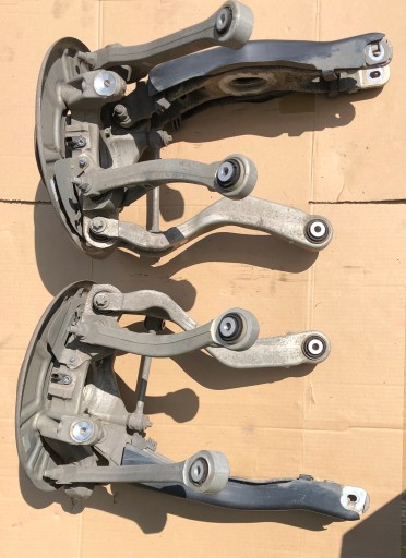 A2053400, A2053300, - КУЛАК ПОДВЕСКИ ЛЕВЫЙ ЗАДНИЙ ЛЕВЫЙ X290 GT AMG