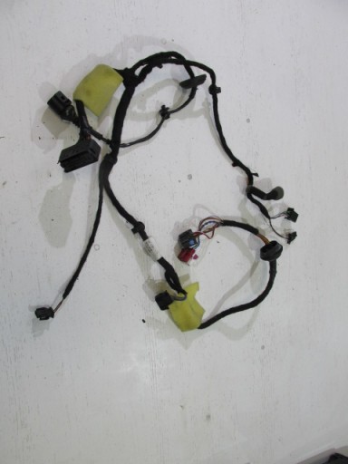 УСТАНОВКА ЛЕВОЙ ЗАДНЕЙ ДВЕРИ SKODA SUPERB И 01-08