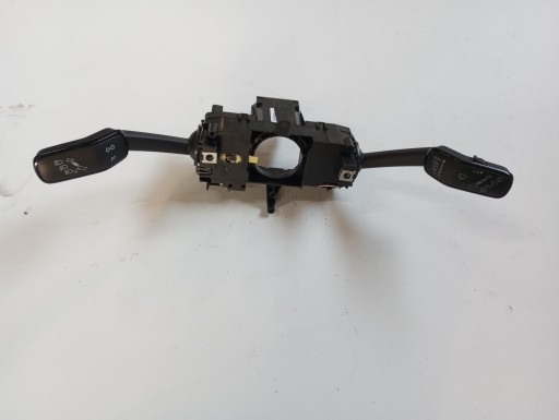 Devio leve volante SEAT ARONA 2Q1953507L
