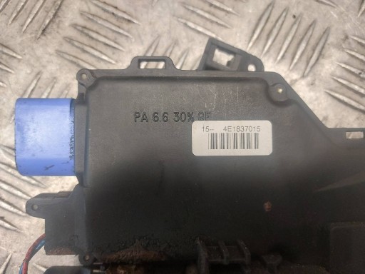 lock door left front AUDI A3 8P 4E1837015
