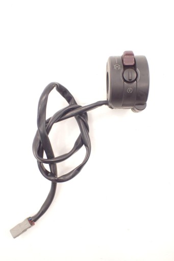 104643 - Ducati Diavel 1200 14-18 правий перемикач