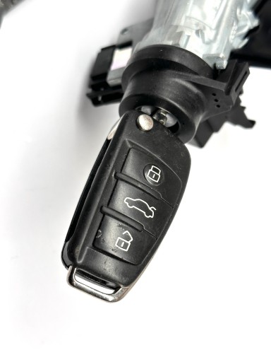 AUDI A3 S3 8V ignition key PILOT 1K090851 5Q0905865 8V0837220
