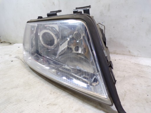 feu avant avant droit AUDI A6 C5 (3) PO LIFTOWA A6 C5 PO LIFCIE