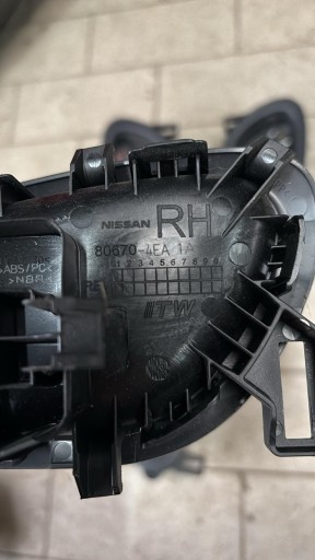 handle inner NISSAN NAVARA IV NP300 806704EA1A 806714EA1A KOMPLET!