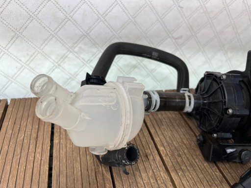 OPEL INSIGNIA B LIFT 20-22 2.0 CDTI pump of water + tank 13517418 OE