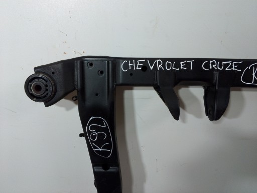 CHEVROLET CRUZE nápravnice naprava nápravnice pérování předního (K92)