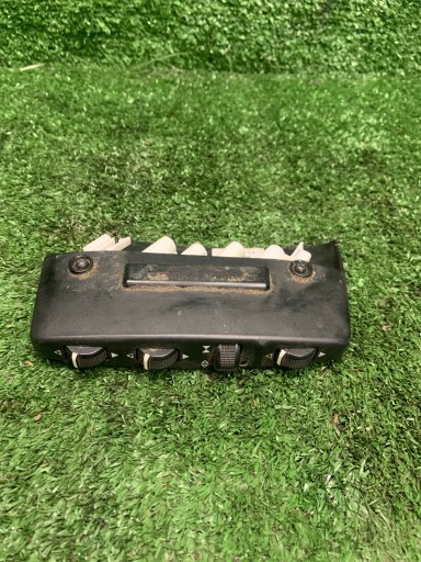 Mercedes-Benz E W212 left side switch control seat A0008007978