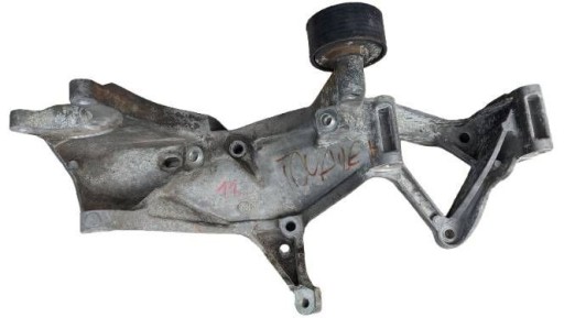 Volkswagen Touareg II 2 7P 3.6 FSI 10- Stütze Halter alternatora