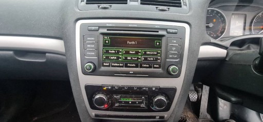 Radio samochodowe Skoda Octavia 2 facelift 1Z 2011 1Z0035156F