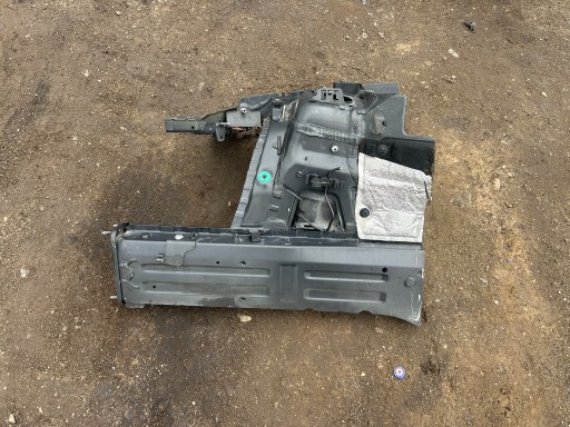 BMW E90 štvrťka predok ľavá pravá