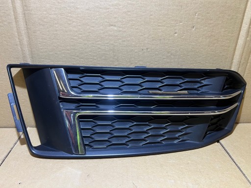 AUDI A4 B9 SLINE levá mřížka maska nárazníku S-LINE 8W0807681F