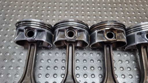 piest ojnica KPL NL3E-6K101-AA 92L185 FORD F-150 3.5 V6 ECOBOOST