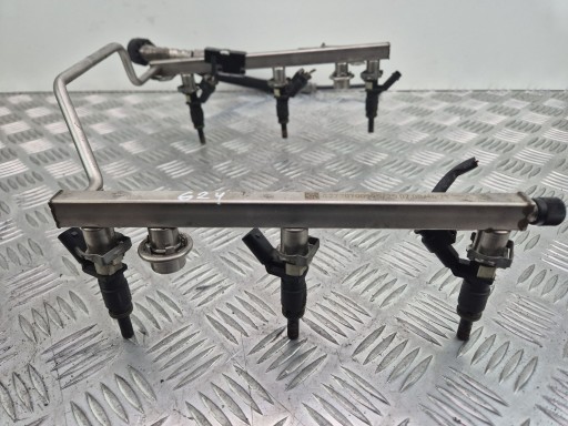 Mercedes C300 W204 M272 Rampe injection A2720700995