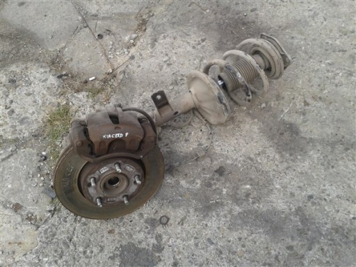 MCPERSON ПРАВИЙ КРОСОВЕР ЗАТИСК KIA CEED І 1.4 B