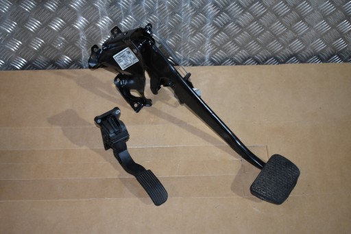 IDEALNY PEDAL Bremse Gas MERCEDES VITO W447 1
