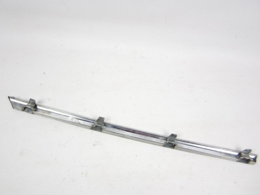 lista chrom grilla atrapy jobb Mercedes W251 R-klasa LIFT