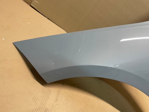 parafango anteriore sinistra BMW 2 F74 colore C4P?