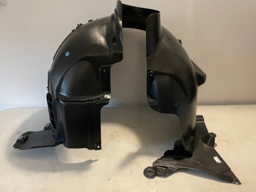 A1766900230 - НОВАЯ Колесная арка Mercedes CLA 45 AMG C117 ОРИГИНАЛ