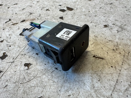 OPEL CORSA E adapter AUX USB 95224941