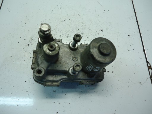 BMW 3 E90 2.0D N47D20C regulátor TURBINY A2C30724900
