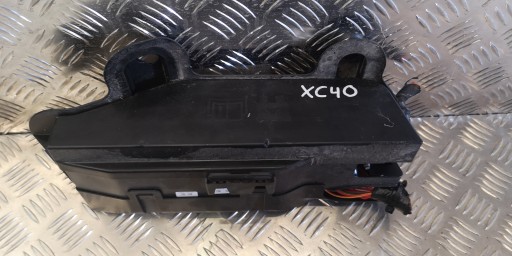 Блок предохранителей volvo xc40 32265194