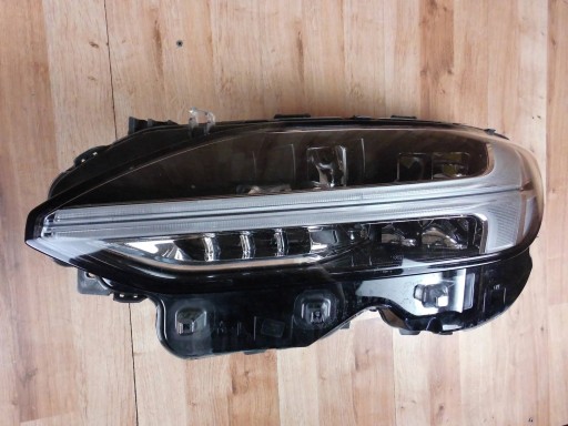 Volvo S90 V90 II 2017+ light left front front