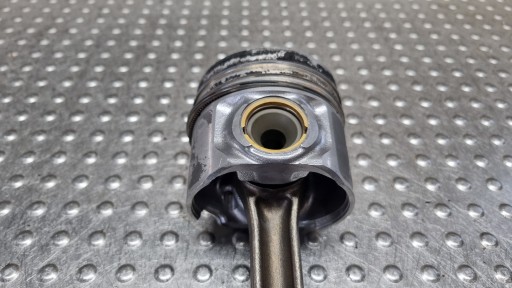 píst KORBOWOD 5 038J AXD VW T5 TOUAREG 7L 2.5 TDI