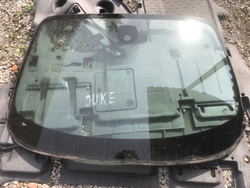 Nissan Juke та 2010-лобове скло