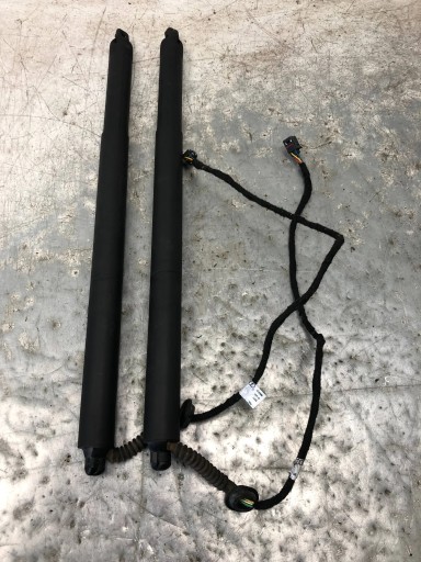 SILOWNIKI electrics bonnet boot AUDI Q3 8U0827851