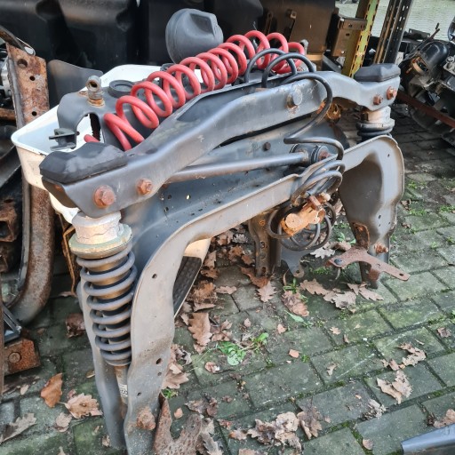 504028044 504008076 - Підвіска кабіни, задня балка, iveco trakker stralis