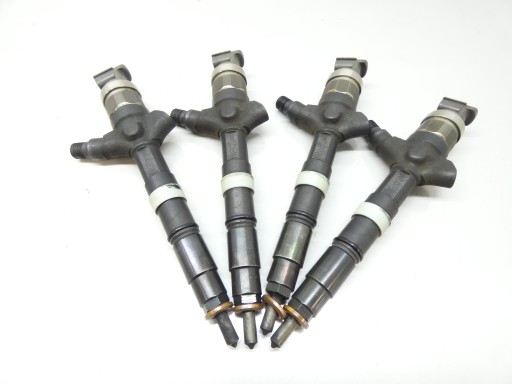 nozzle injector TOYOTA AVENSIS T25 2.0 D4D 1CD 116KM 03-09 23670-0G010