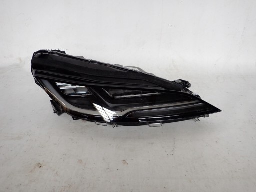 light right front front TESLA 3 LIFT HIGHLAND 2024 FULL LED
