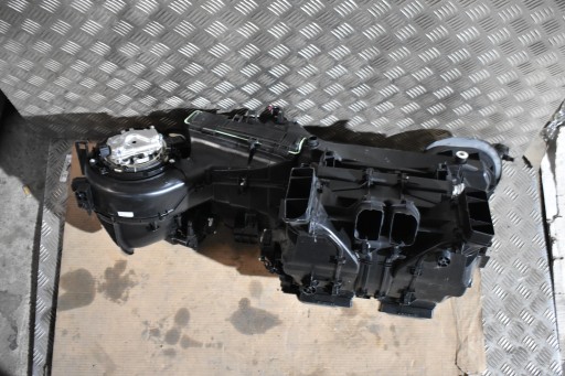 IDEALNA heater MERCEDES W206 1