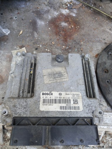 Компьютерный контроллер iveco daily iii 0281011228 unijet16v 29l10hpi 2.3 hpi