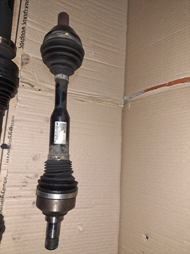 Volvo OE 30783067 КОРОТКИЙ ВАЛ ПОЛОВИНА ЛЕВАЯ