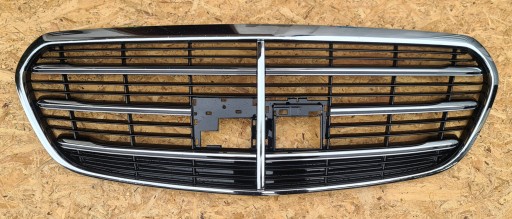 A2238803800 - Решітка MERCEDES W223 ХРОМ