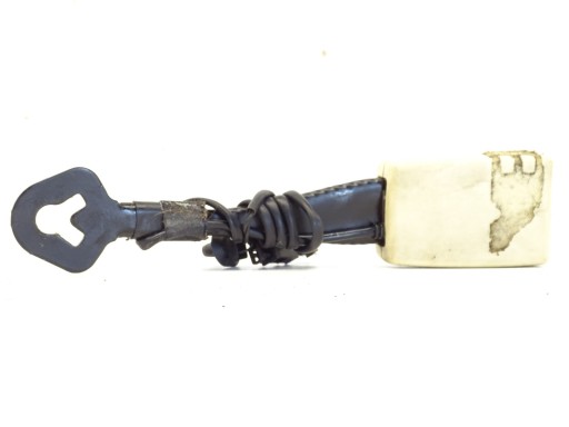 ZAPINKA stěny bezpečnostní pravý levý předek AUDI A8 D4 4H0857755C