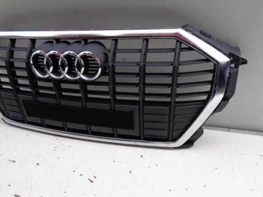 Grille AUDI Q3 II 83A 18