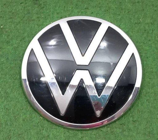 760853630C - ЭМБЛЕМА НА КРАНЕ VW TOUAREG III 760