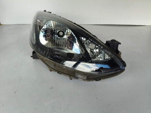 light right REFLEKTOR MAZDA 2 07
