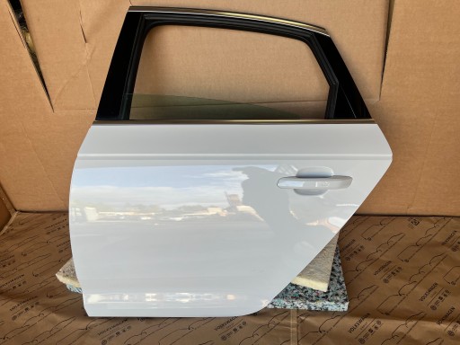 Audi a4 b9 8w0 седан двері ліва задня оригінальна фарба ls9r 2016р