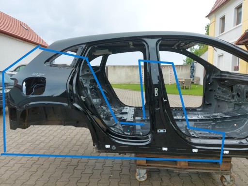 Mercedes GLA 250e LIFT II H247 quarter fender right BOK pillar