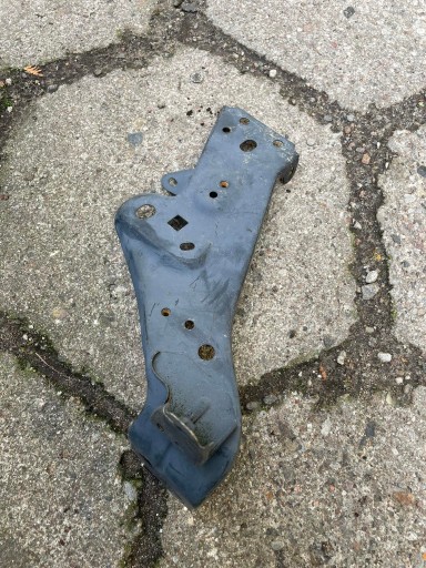 КРИПЛЕННЯ КРИЛА ЛІВЕ MAZDA MX-30