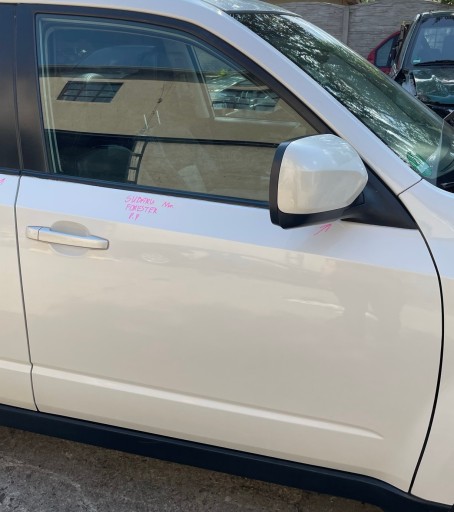 SUBARU FORESTER III 11R door right front 37J