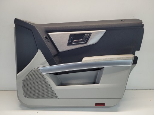 Обивка передней правой двери MERCEDES GLK X204