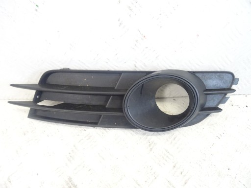 grid of a bumper front front right AUDI A6 C7 4G0807682H