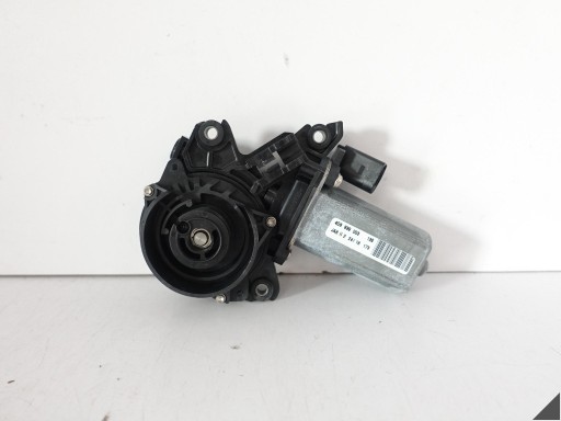 AUDI A7 S7 RS7 4G8 C7 10-18 mini motor DOCIAGU door left rear part 4G8839003