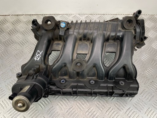 Mercedes C250 CGI W204 1.8 intake manifold A2710903037 M271860
